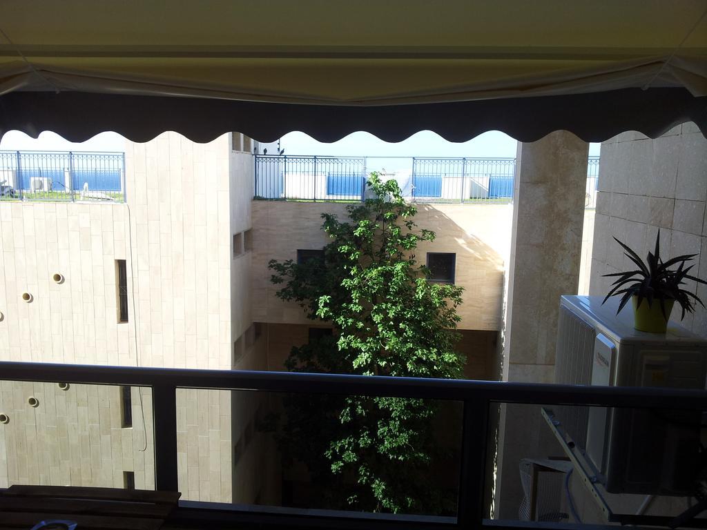 Samson Vacation Rentals Aschkelon Zimmer foto